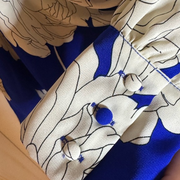 Luxxel floral long-sleeve wrap dress,‎ Medium - Picture 4 of 11